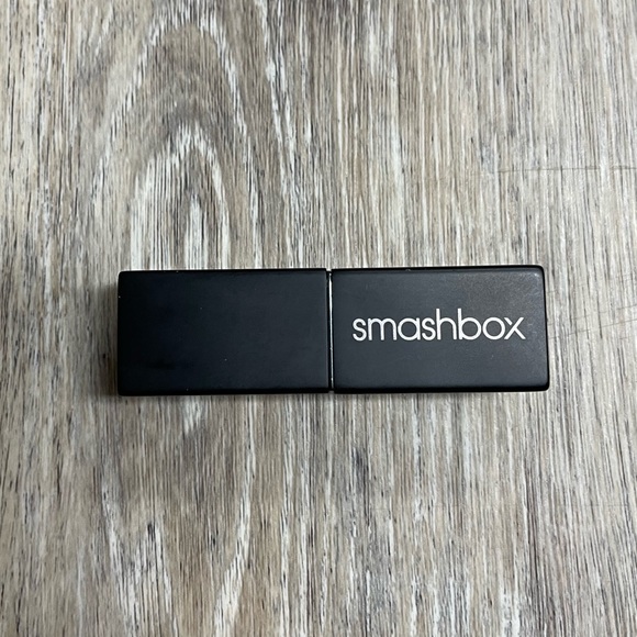 Smashbox Be Legendary lipstick, Canadian Flare. - Picture 4 of 6
